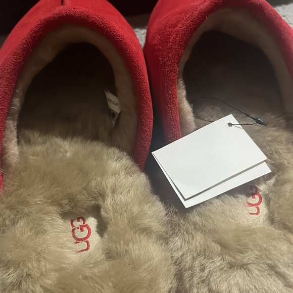 NIB UGG MEN'S SUEDE SHEARLING SCUFF SLIP ON SLIPPERS RED - Picture 10 of 12